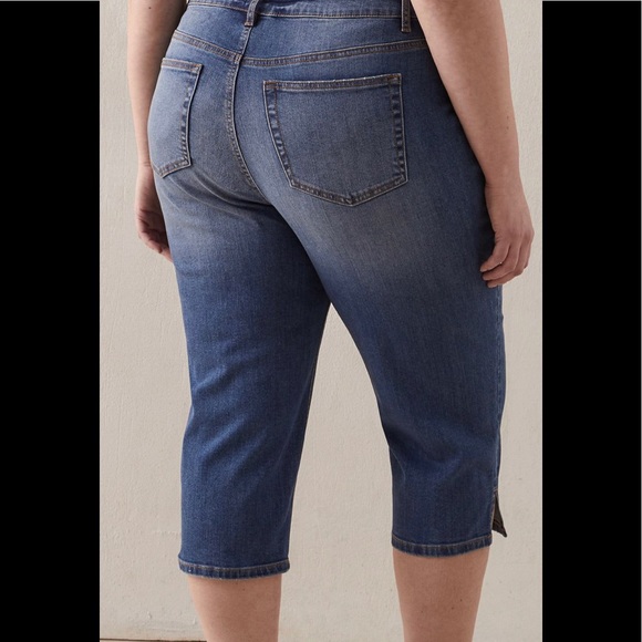 Straight-Leg Denim Capri With Slit At Hem (400) - Picture 2 of 4